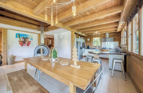 Saint-Jean-de-Sixt Chalet De Esquí | Chalet Xel-Ha **** 180 ° vista, estufa de leña, sauna de burbujas en el jardín.