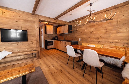 Berwang Apartamento | Chalet zur Rose 3-room apartment "Alpenrose" 2-8 persons (90m2)