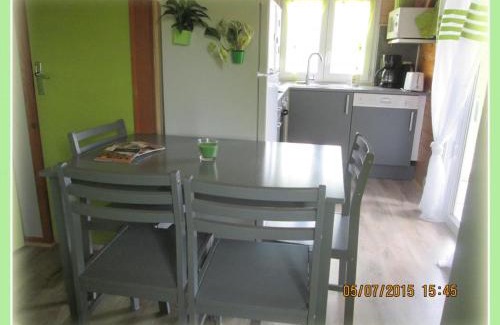 Pierrefitte-sur-Loire Casa | Chalets individuels avec terrasse, animaux acceptés - FR-1-489-361