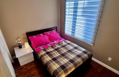 Longueuil Apartamento | Chaleureux 3BDR à 5 min de Montreal