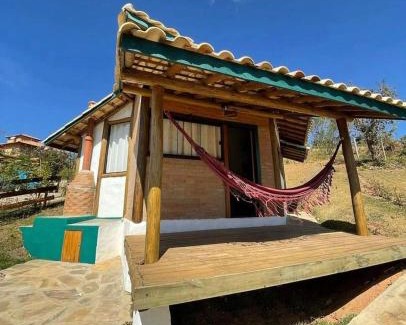 Carrancas Chalet De Esquí | Chalezinho Mata Virgem - perto do centro e cachoeiras, cozinha completa e churrasqueira
