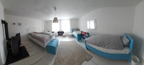 Jilemnice Casa | Chalupa Jilemnice, celý prostorný dům jen pro vás s 5 ložnicemi v centru Jilemnice s uzavřenou zahradou