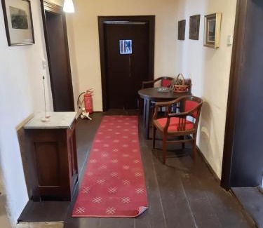 Jilemnice Casa | Chalupa Jilemnice, celý prostorný dům jen pro vás s 5 ložnicemi v centru Jilemnice s uzavřenou zahradou