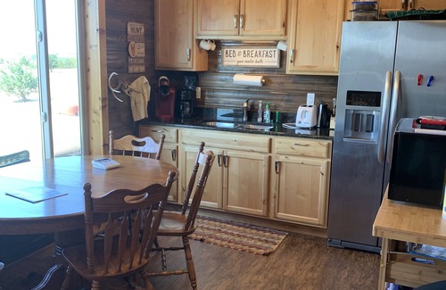 Chamberlain Cabina | Chamberlain 2 Bedroom Cabin, Sleeps 4-6, Great View, Boat/Camper Parking, Quiet