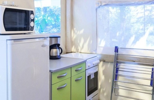 Eymouthiers Casa | Camping les Gorges du Chambon**** - 3-room Nature Canvas Tent for 4 people Without sanitary facilities
