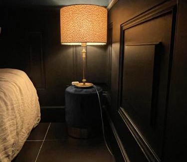 Souvigny Cama Y Desayuno | Chambre élégante avec terrasse