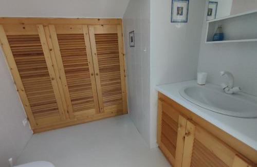 Saint-Siffret Apartamento | Chambre avec clim piscine proche centre ville d'Uzès