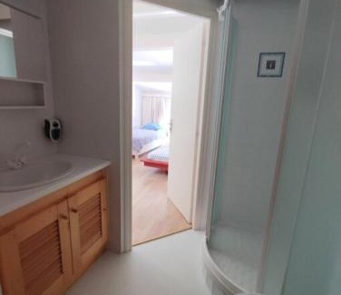 Saint-Siffret Apartamento | Chambre avec clim piscine proche centre ville d'Uzès
