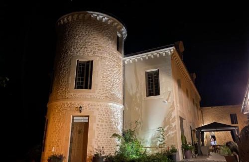 Varennes-Vauzelles Casa | Chambre Bleu Chic et Cosy piscine spa petit déjeuner au Château des Bourdons
