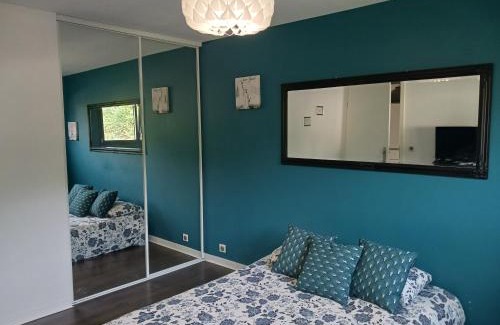 Offemont Casa | Chambre calme à la limite de Belfort, maison avec jardin proche du stade, du skatepark et de la rivière