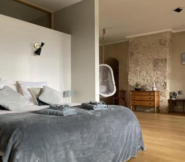 Saincaize-Meauce Cama Y Desayuno | Chambre d'hôte, Château de Meauce Louise et Marie