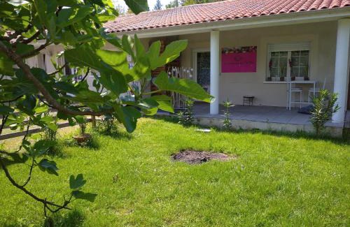 Sainte-Eulalie Casa | Chambre d'Hôtes Les Macarons de Tata