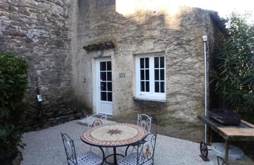 Saint-Andre-d'Olerargues Casa | Chambre Basilic Mas Bel Espérance