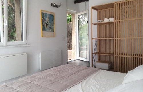 Quartier des Espesses Casa | Chambre indépendante avec terrasse privée et piscine