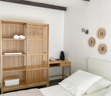 Quartier des Espesses Casa | Chambre indépendante avec terrasse privée et piscine