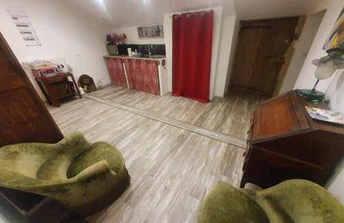 Marboz Apartamento | chambre indépendante