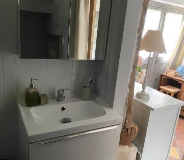 Ouilly-du-Houley Casa | Chambre privée autonome