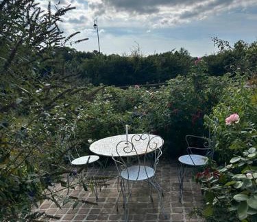 Ouilly-du-Houley Casa | Chambre privée autonome