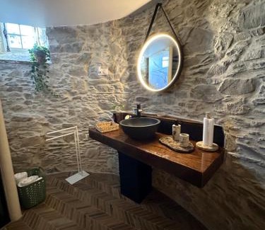 Domagne Casa | Chambre privée avec salle de bain tourelle