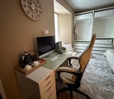 Domagne Casa | Chambre privée avec salle de bain tourelle