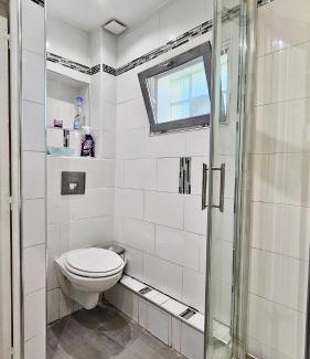 Stains Apartamento | Chambre privée dans logement partagé, Moon Ray Paris & Stade de France
