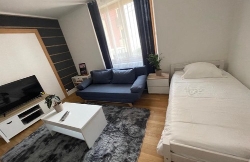 Besancon Casa | Chambre privée proche centre et gare 2