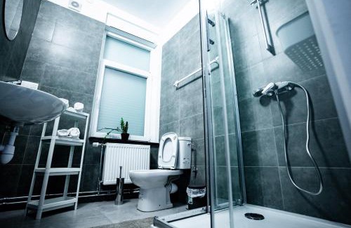 Liege Casa | Chambre R1 avec salle de bain privée