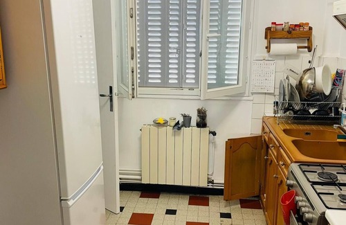 Parilly Apartamento | Chambre Spacieuse et Lumineuse