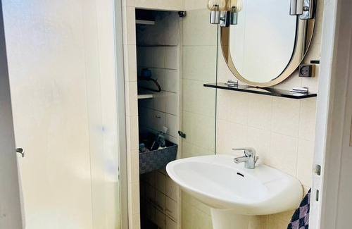 Parilly Apartamento | Chambre Spacieuse et Lumineuse