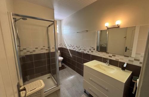 Le Lamentin Casa | Chambre zen & bien-être à 5 mn de la Galléria