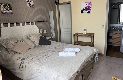 Autignac Cama Y Desayuno | Chambre Zen