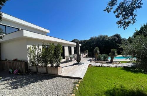 Montferrier-sur-Lez Cama Y Desayuno | Chambres d hôtes Maison des Romarins