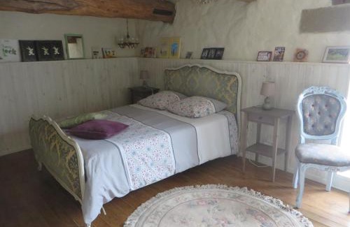 Meillac Cama Y Desayuno | Chambres d'hôtes Chez Yves et LiLi