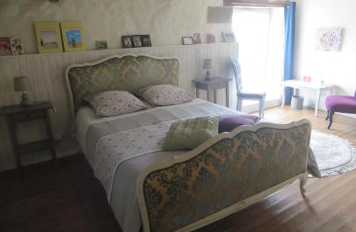 Meillac Cama Y Desayuno | Chambres d'hôtes Chez Yves et LiLi