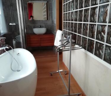 Maresche Cama Y Desayuno | Chambres d'Hôtes La Bosquetière