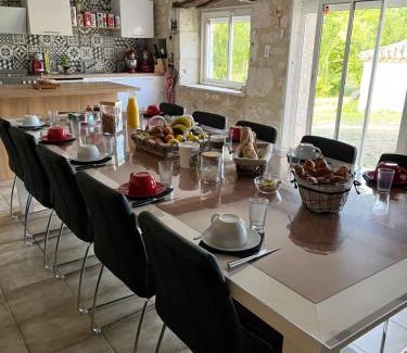 Saint-Pantaleon Cama Y Desayuno | Chambres d'hôtes Le Malbouyssou