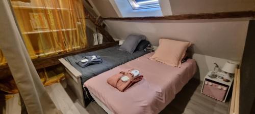 Channay-sur-Lathan Cama Y Desayuno | CHAMBRES D'HOTES EpLABONNE