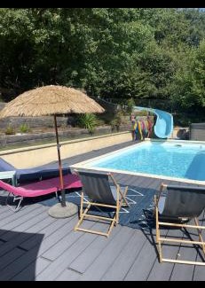 Saint-Mars-la-Briere Cama Y Desayuno | Chambres dans maison avec piscine toboggan aquatique et spa