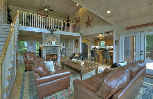 Morganton Casa | Champagne Chalet - Cuddleup