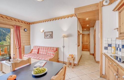 Champagny-en-Vanoise Apartamento | Champagny-en-Vanoise: Apartamento 6 pers, 2 hab, wifi, balcón, cocina equipada