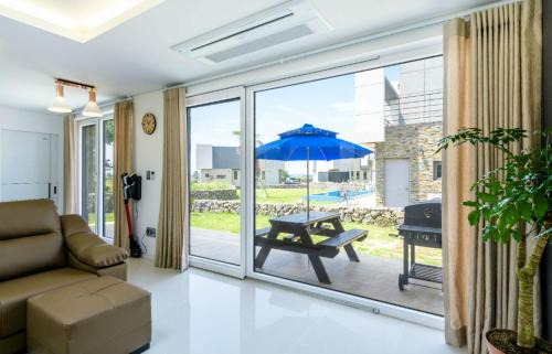 Hallim Apartamento | Chandelier Pension