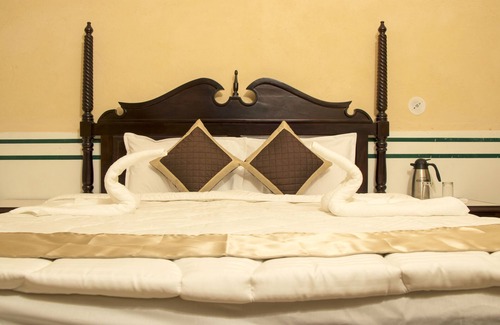 Malpura Hotel | Chandsen Eco Dera Wellness Retreat & Spa