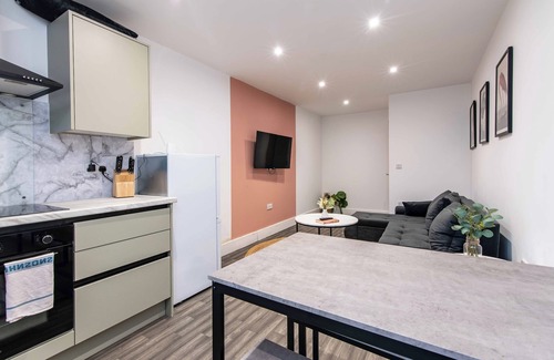 Long Eaton Apartamento | Chapel Street Flat 1 - Easy Access to Nottingham & Derby