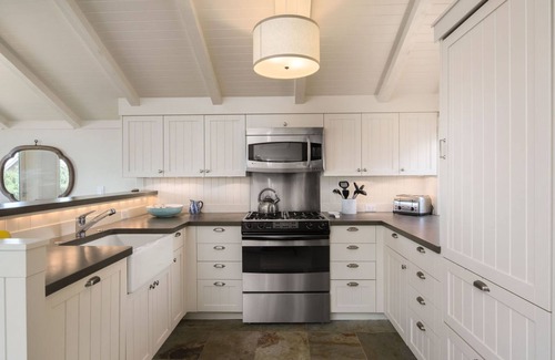 Cannon Beach Casa | Chapman Cove by AvantStay | Gorgeous Beach Bungalow w/ Sauna