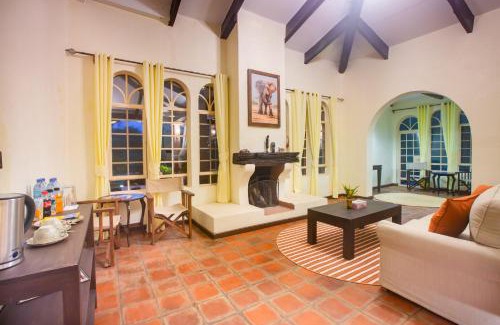 Usa Complejo | Chara Africa Hotel