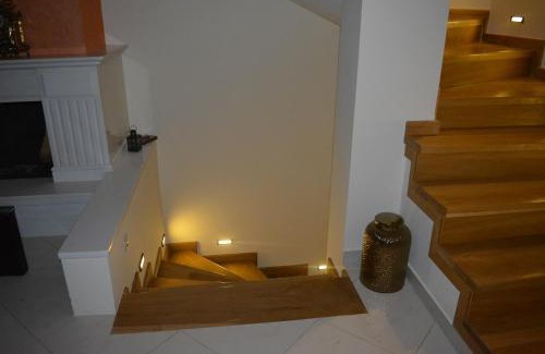 Archea Pissa Casa | Chara host