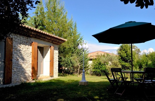 Saint-Marcel-de-Careiret Casa | Character house in the countryside with swimming pool in St Marcel de careiret
