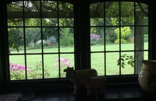 Ewhurst Green Cabaña | Carácter Country Retreat en el histórico 1066 del país, cerca de muchos lugares de interés.