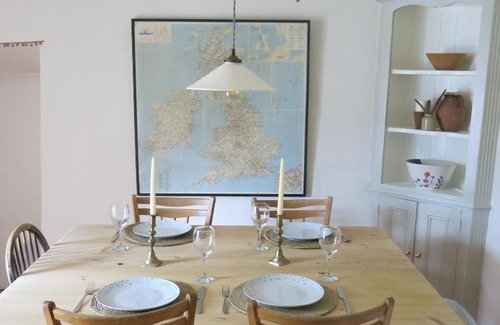 Ewen Casa | Characterful Cotswold cottage