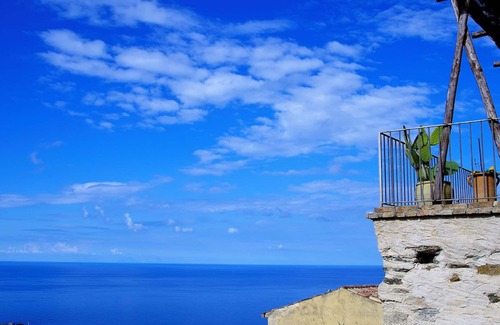 Belmonte Calabro Casa | Casa típica en Belmonte Calabro con vistas al mar de terrazo